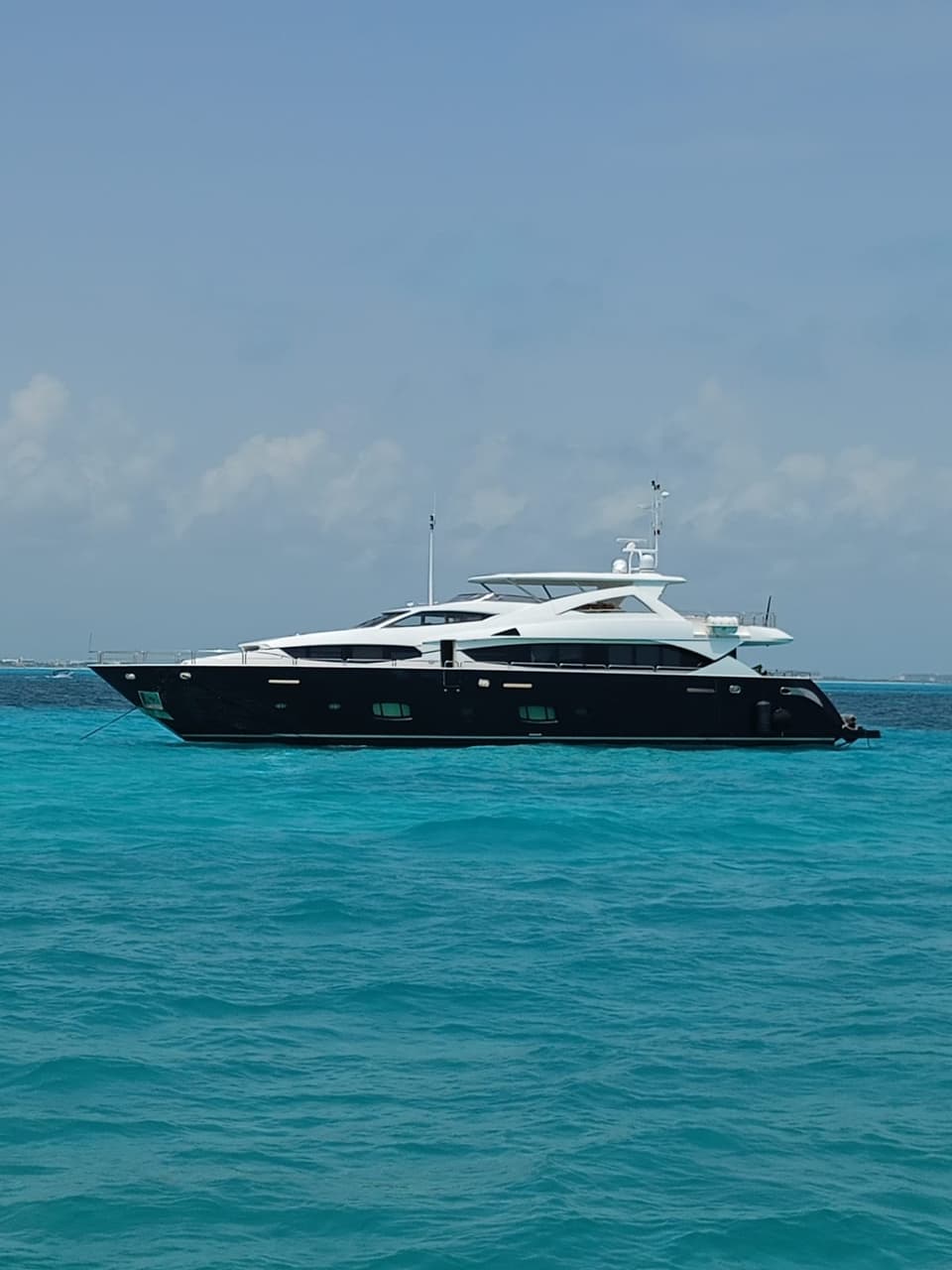 120 ft Viva La Vida Sunseeker Superyacht