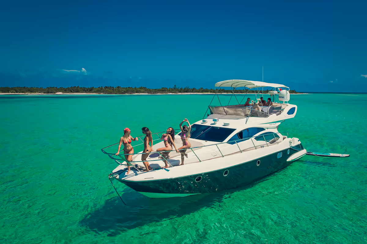 Yate de lujo Azimut de 43 ft