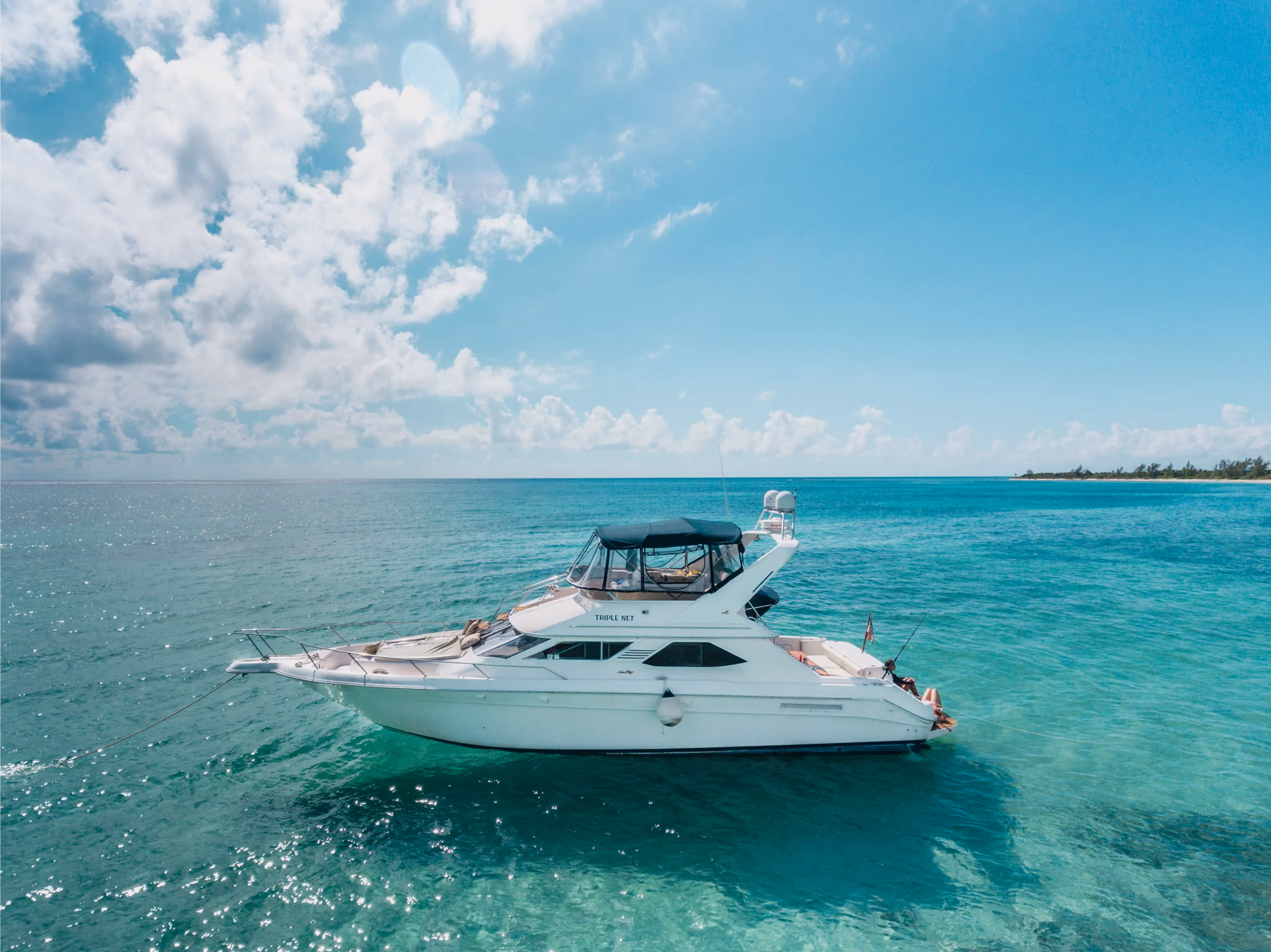 47 ft Sea Ray Luxury Yacht