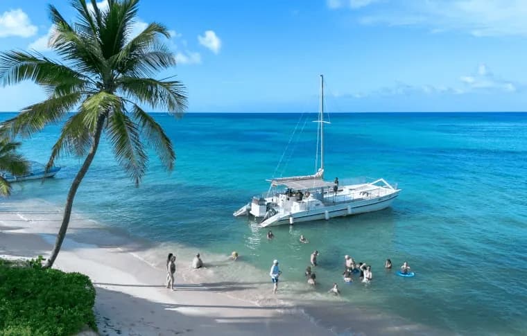 Deluxe Luxury Catamaran