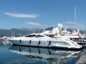 Playa Yachting Yachts and Boats