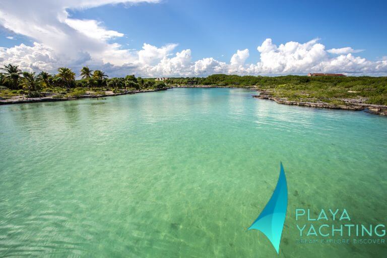 Let's go yacht cruising in the Riviera Maya